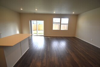 4850 Milo Ct NE in Salem, OR - Building Photo - Building Photo