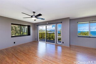 46-082-82 Puulena St in Kaneohe, HI - Building Photo