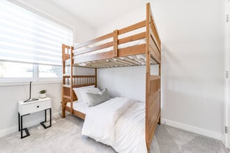 15809-15897 97 Ave NW in Edmonton, AB - Building Photo - Building Photo