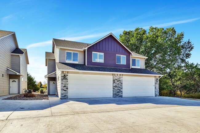 property at 4441 E 45th St N