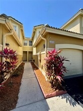 2469 Cordoba Bend in Weston, FL - Building Photo - Building Photo