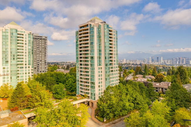 Paramount in Burnaby, BC - Building Photo - Building Photo