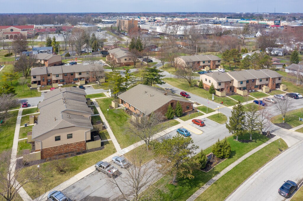 Findlay Village Square Apartments in Findlay, OH