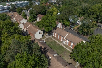 Presidential Gardens & Westwood Village in New Haven, CT - Foto de edificio - Building Photo