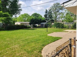 9546 Margo Ann Ln in St. Louis, MO - Building Photo - Building Photo