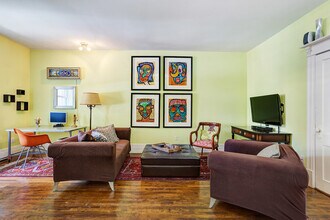 2364 De Bordeaux Rue in Montréal, QC - Building Photo - Building Photo