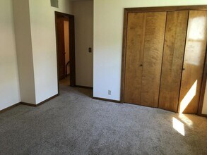 314 Church St, Unit 3 in Audubon, IA - Building Photo - Building Photo
