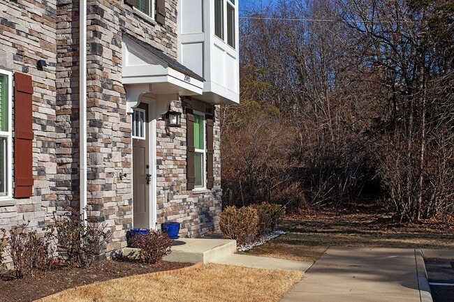 2045 Landon Ln in Charlottesville, VA - Building Photo - Building Photo