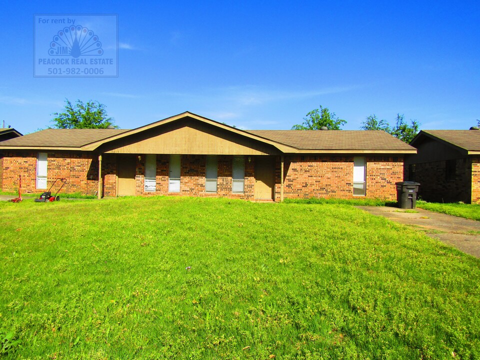 3015-3015 Hines Dr in Jacksonville, AR - Building Photo