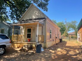 1415 N Jones St in Fort Worth, TX - Building Photo