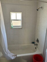 4425 NW 23rd Ct in Miami, FL - Building Photo - Building Photo