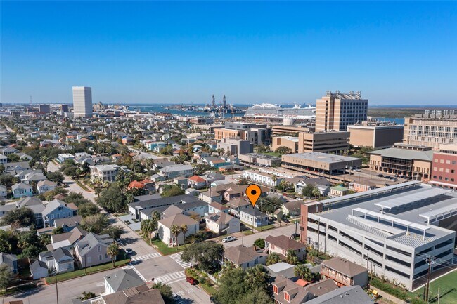 511 9th St in Galveston, TX - Building Photo - Building Photo