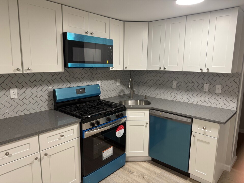 1442 45th St, Unit 1 in North Bergen, NJ - Building Photo