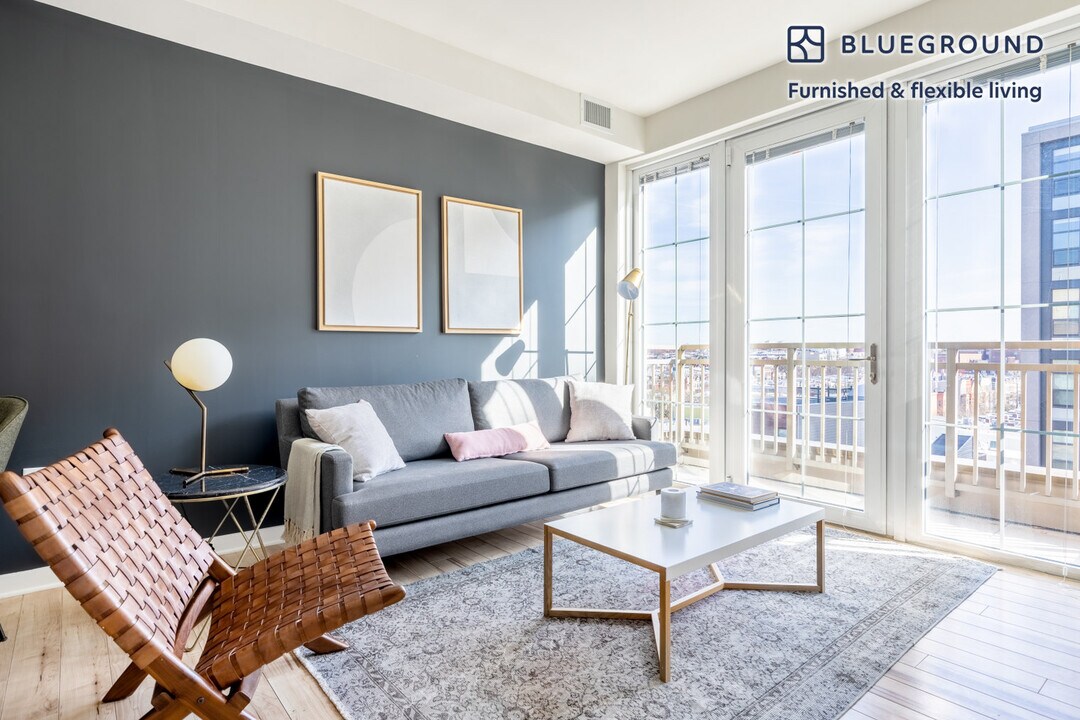 360 H St NE, Unit FL5-ID209 in Washington, DC - Building Photo