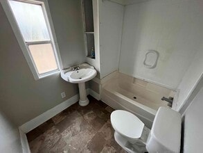 1478 County Road 301 in Trinity, AL - Foto de edificio - Building Photo