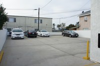 1664 W 218th St in Torrance, CA - Foto de edificio - Building Photo