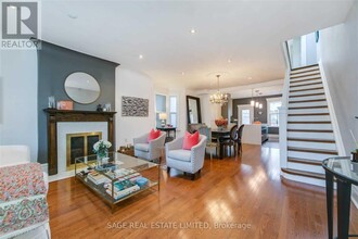 57 Bloomfield Ave in Toronto, ON - Building Photo - Building Photo
