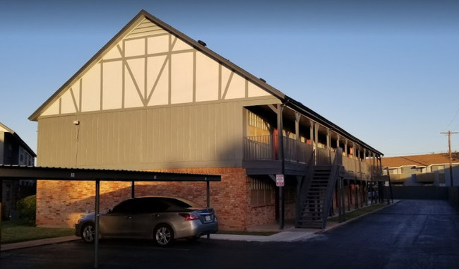 Camelot Apartments in Abilene, TX - Building Photo - Building Photo