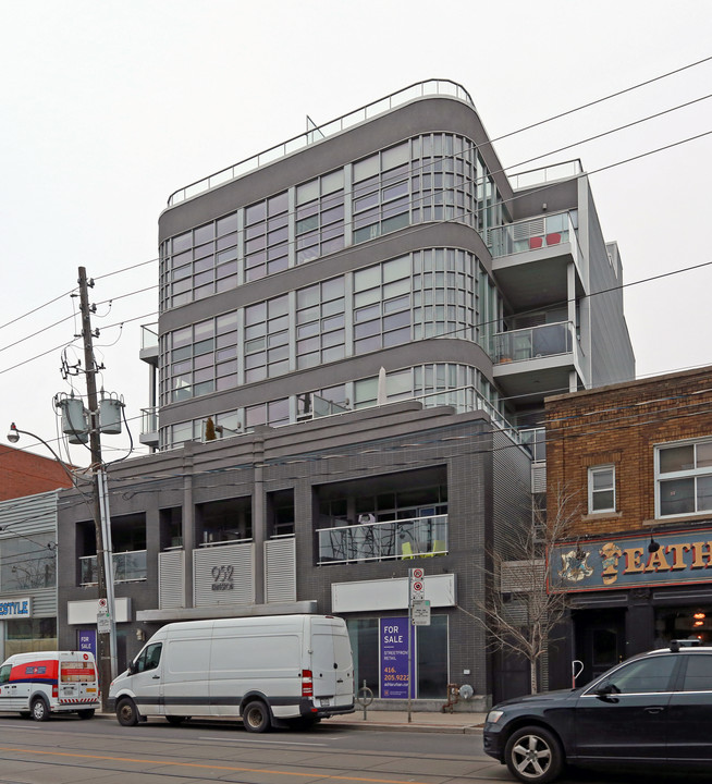 Modern Beach Lofts in Toronto, ON - Building Photo