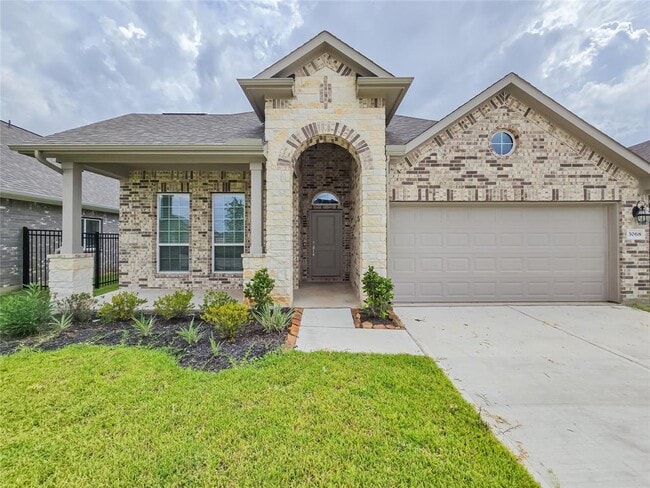property at 3068 Sunmoon Ln