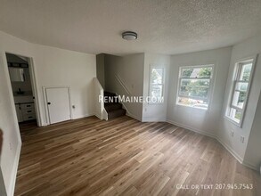 148-150 Third St. Apt. in Bangor, ME - Building Photo - Building Photo