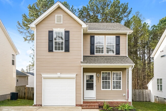 2811 Erinridge Rd