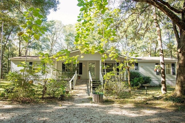 284 Sierra Rd in Jesup, GA - Building Photo - Building Photo