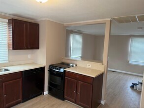 462 Moriches Rd in Saint James, NY - Building Photo - Building Photo