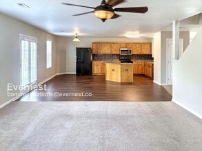 319 Kenneth Blvd NW in Madison, AL - Foto de edificio - Building Photo