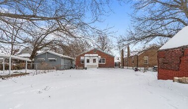 5303 Hodiamont Ave in Jennings, MO - Building Photo - Building Photo