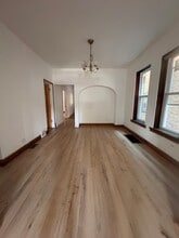 7337 N Honore St in Chicago, IL - Building Photo - Building Photo