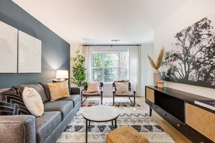 J Harbor Park at North Point in Reston, VA - Building Photo