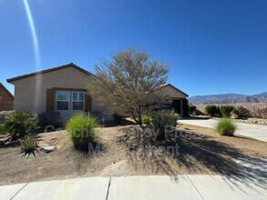 74049 Kingston Ct W in Palm Desert, CA - Building Photo - Building Photo