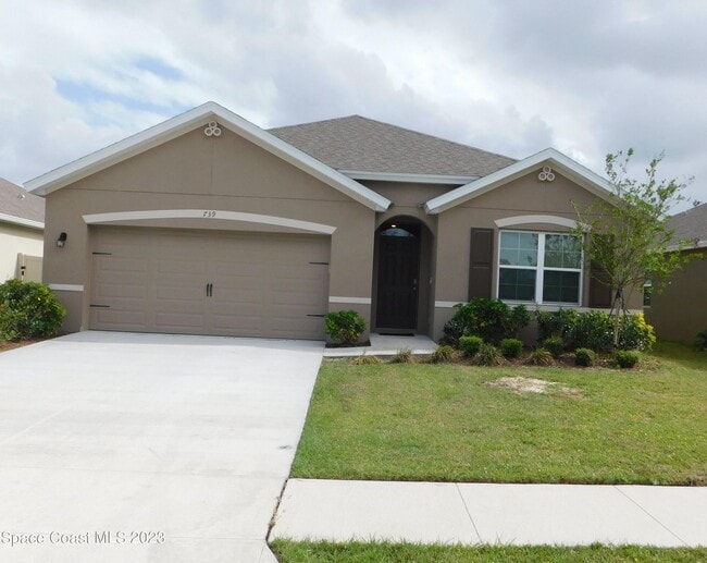 property at 739 Forest Trace Cir