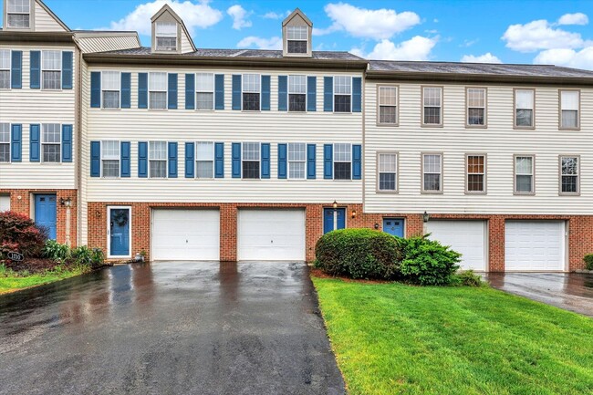 property at 1112 Hearthridge Ln