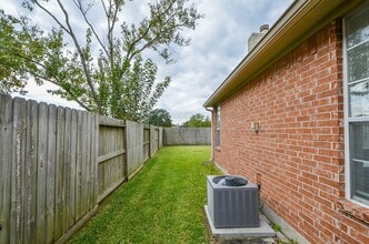 14027 Wheatbridge Dr in Houston, TX - Building Photo - Building Photo
