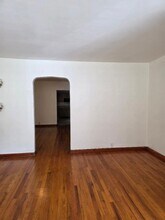 2947 S Keeley St in Chicago, IL - Building Photo - Building Photo