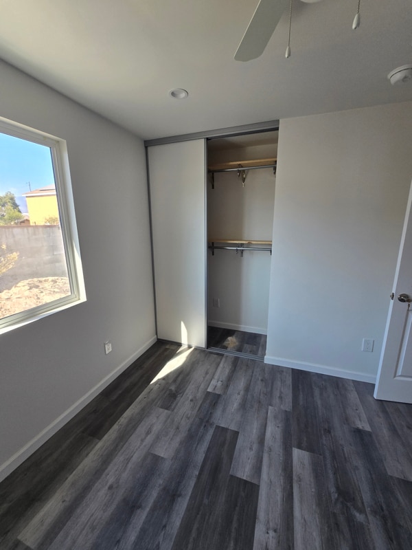 12711 Torch St in Baldwin Park, CA - Foto de edificio - Building Photo