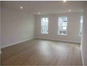 170 S Durham Dr in Wall Township, NJ - Foto de edificio - Building Photo