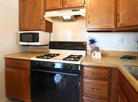 Montclair Duplex Apartments - 6