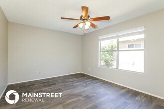 927 E Escuda Dr in Phoenix, AZ - Building Photo - Building Photo