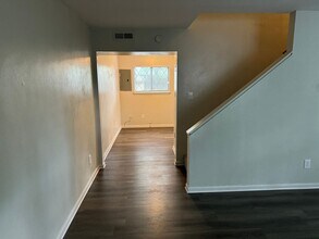 715 S Rosemont Rd in Virginia Beach, VA - Building Photo - Building Photo