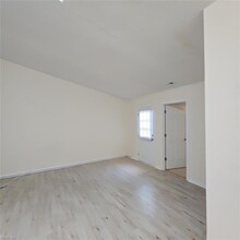 5739 Weblin Dr in Virginia Beach, VA - Foto de edificio - Building Photo