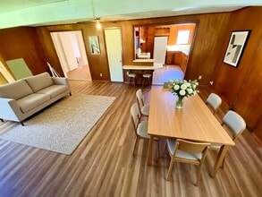 1836 Rivercrest St in Beaumont, TX - Building Photo - Building Photo