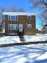 1915 Seymour Ave in North Chicago, IL - Building Photo