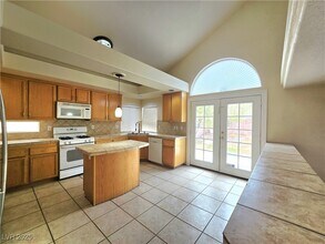 7883 Salt Spray Ct in Las Vegas, NV - Foto de edificio - Building Photo