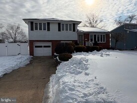 211 Rhode Island Ave in Cherry Hill Township, NJ - Building Photo