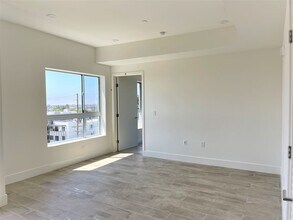 Bond Street in West Los Angeles, CA - Building Photo - Interior Photo