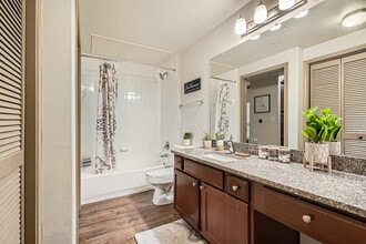 Eaglebrook Apartments in Mont Belvieu, TX - Building Photo - Building Photo