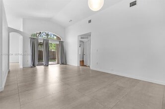 9264 SW 209th Terrace in Cutler Bay, FL - Building Photo - Building Photo